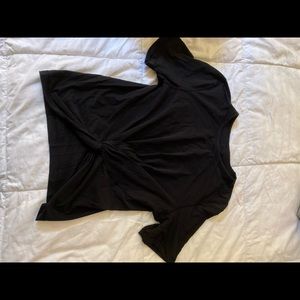 Lululemon black knitted tee shirt size 6